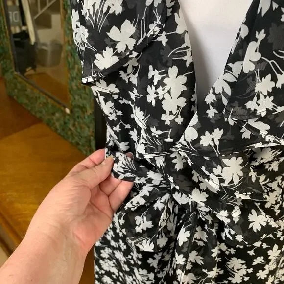 Vintage Size 12 Women's Floral Print Ruffle Dress Black White Tie Waist - Picture 7 of 16